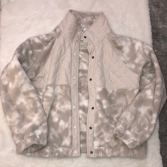 Abercrombie and fitch quilted Sherpa button up jacket - Picture 2 of 6